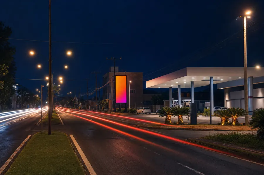 Painel Oklahoma Cataratas em Av. das Cataratas, 1419, ao entardecer (local real, imagem tratada)